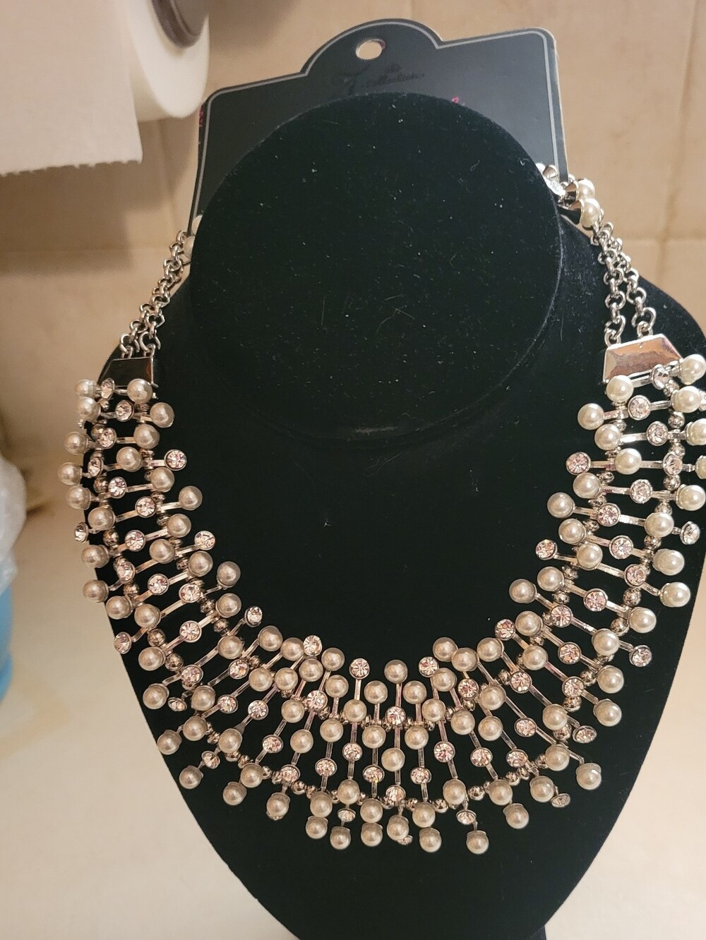 The Leanne Zi Necklsce And Earrings Set By Paparazzi